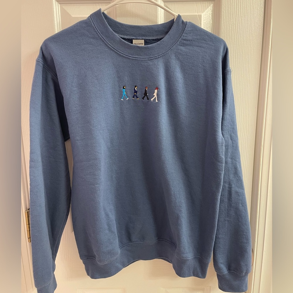 The Beatles Abbey Road Embroidered Crewneck Sweatshirt Gildan - Size Small
